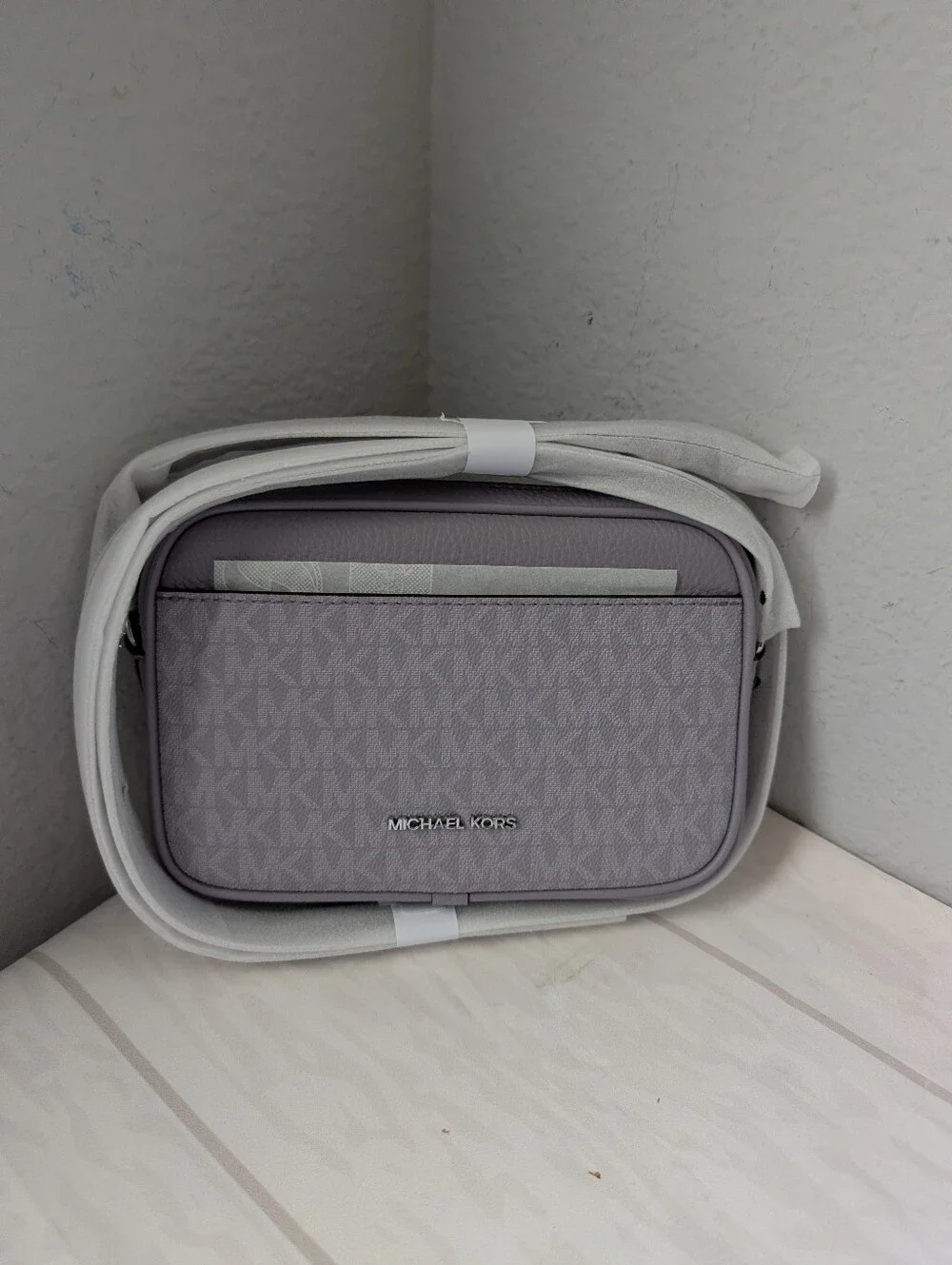 NWT Michael Kors Jet Set Small Signature Logo Camera Crossbody Bag In Lilac